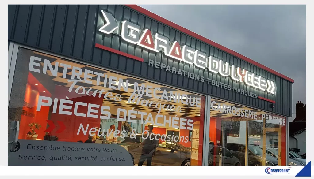enseigne-lumiseuse-garage-du-lycee